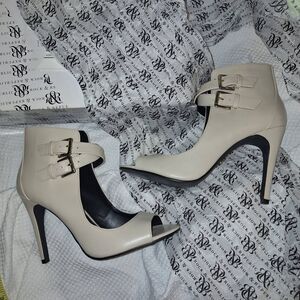 NEW Rock & Republic Double Strap Heels Light Beige/Tan/Cream Women's Size 9